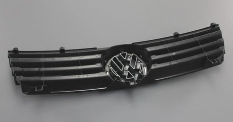 VW Polo 6N2 2000-02 front radiator grille with badge 6N0853651E 01C