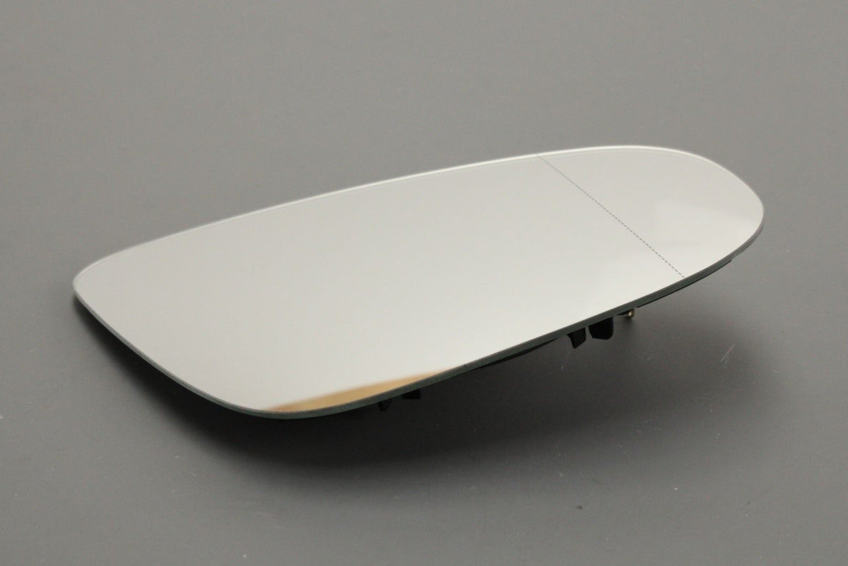 VW Golf MK6 Touran 2009-2015 wing mirror glass (right) 5K0857522D, view 1