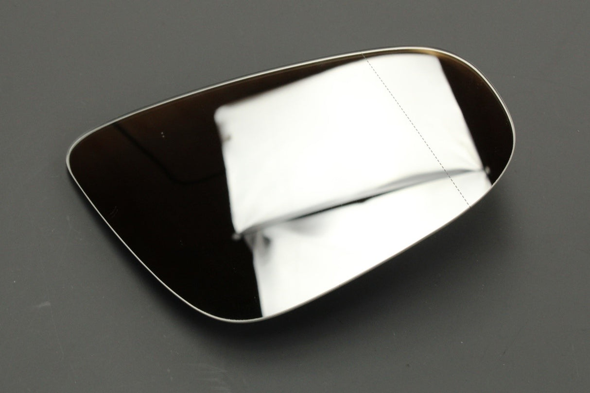 VW Golf MK6 Touran 2009-2015 wing mirror glass (right) 5K0857522D