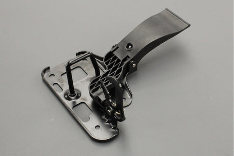Audi A4 A5 S4 S5 RS4 RS5 2008-2017 bonnet catch hook 8T0823480