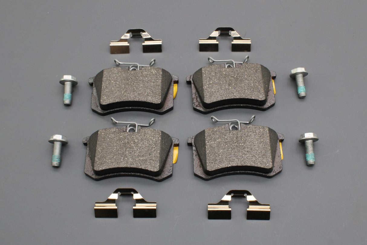 VW Golf MK4 Polo Bora Beetle SEAT Skoda rear brake pads JZW698451A