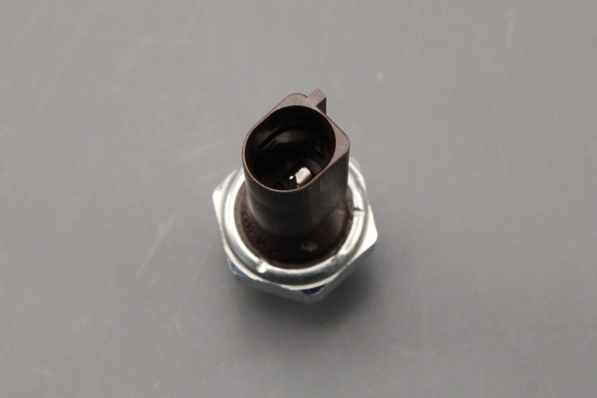 VW Audi Skoda SEAT oil pressure switch 0.55-0.85 1 pin 038919081H