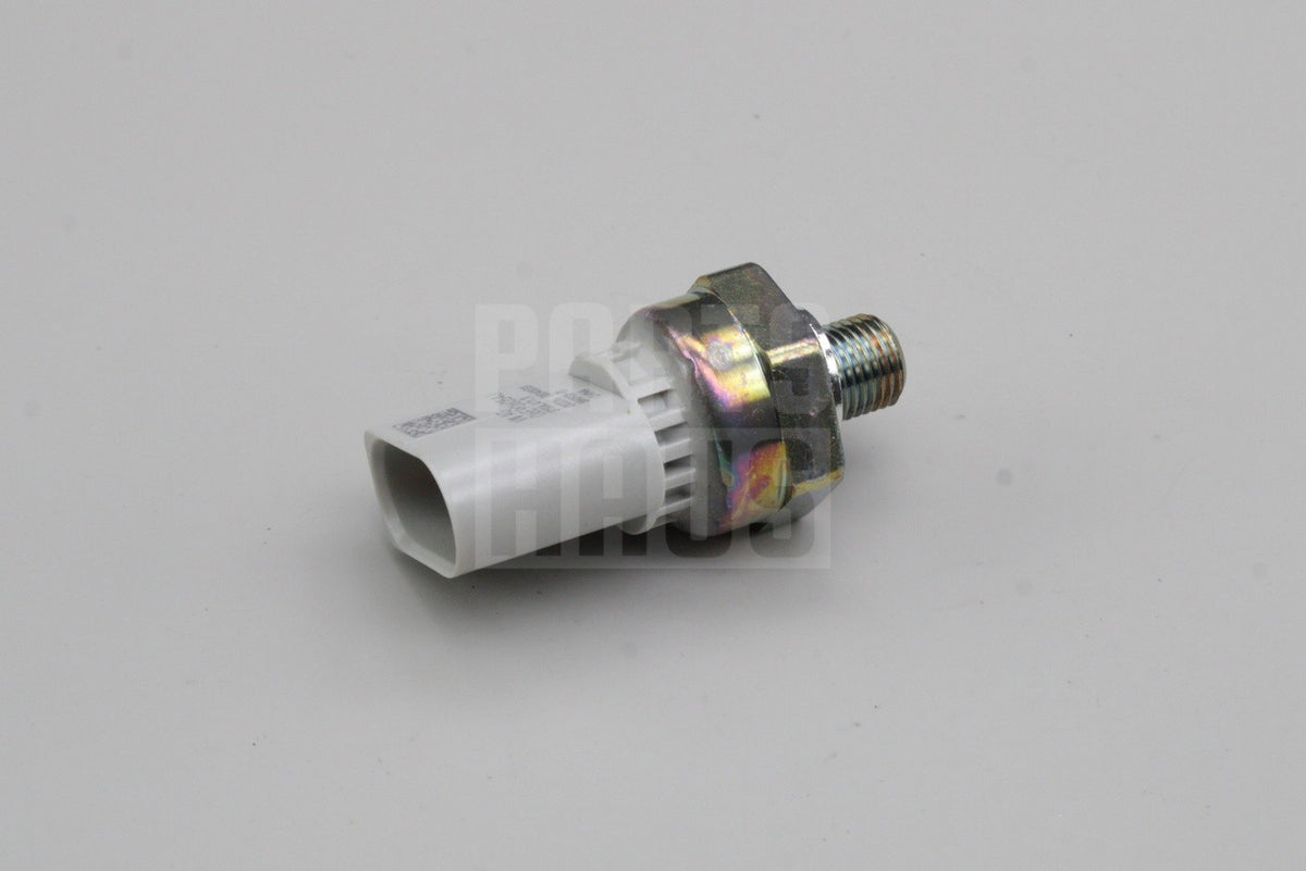 VW Audi 2.5 3.0 4.0 TFSI 3.0 TDI engine oil pressure sensor 06E906054J