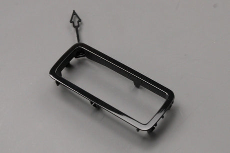 Land Rover Defender 2020-on rear bumper trim (right) LR149775