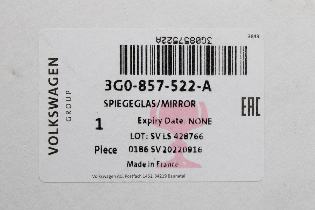 VW Arteon 17-on Passat B8 15-on wing mirror glass (right) 3G0857522A