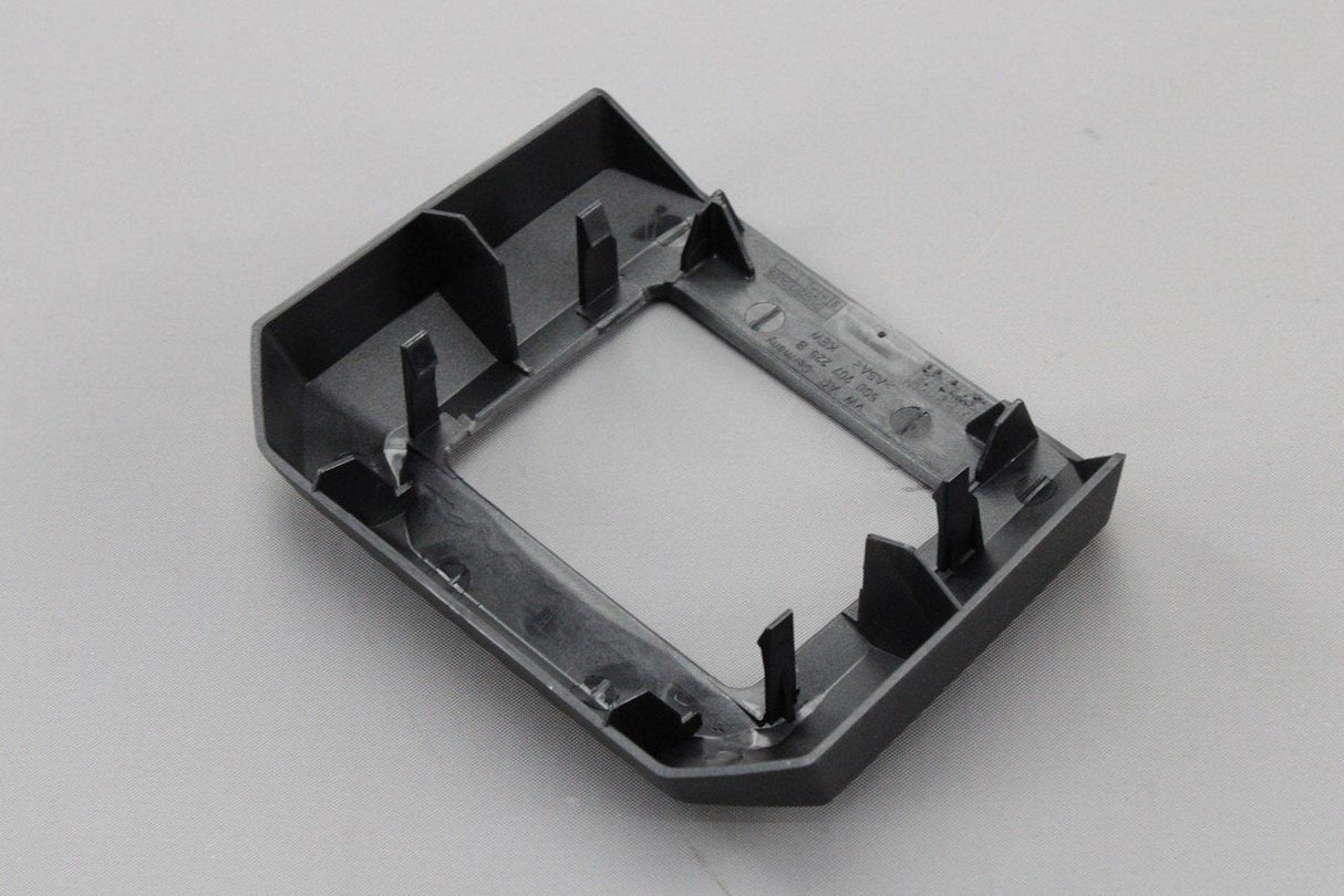 VW Golf MK7 MK7.5 13-20 cruise control radar sensor trim 5G0907225B 9B9