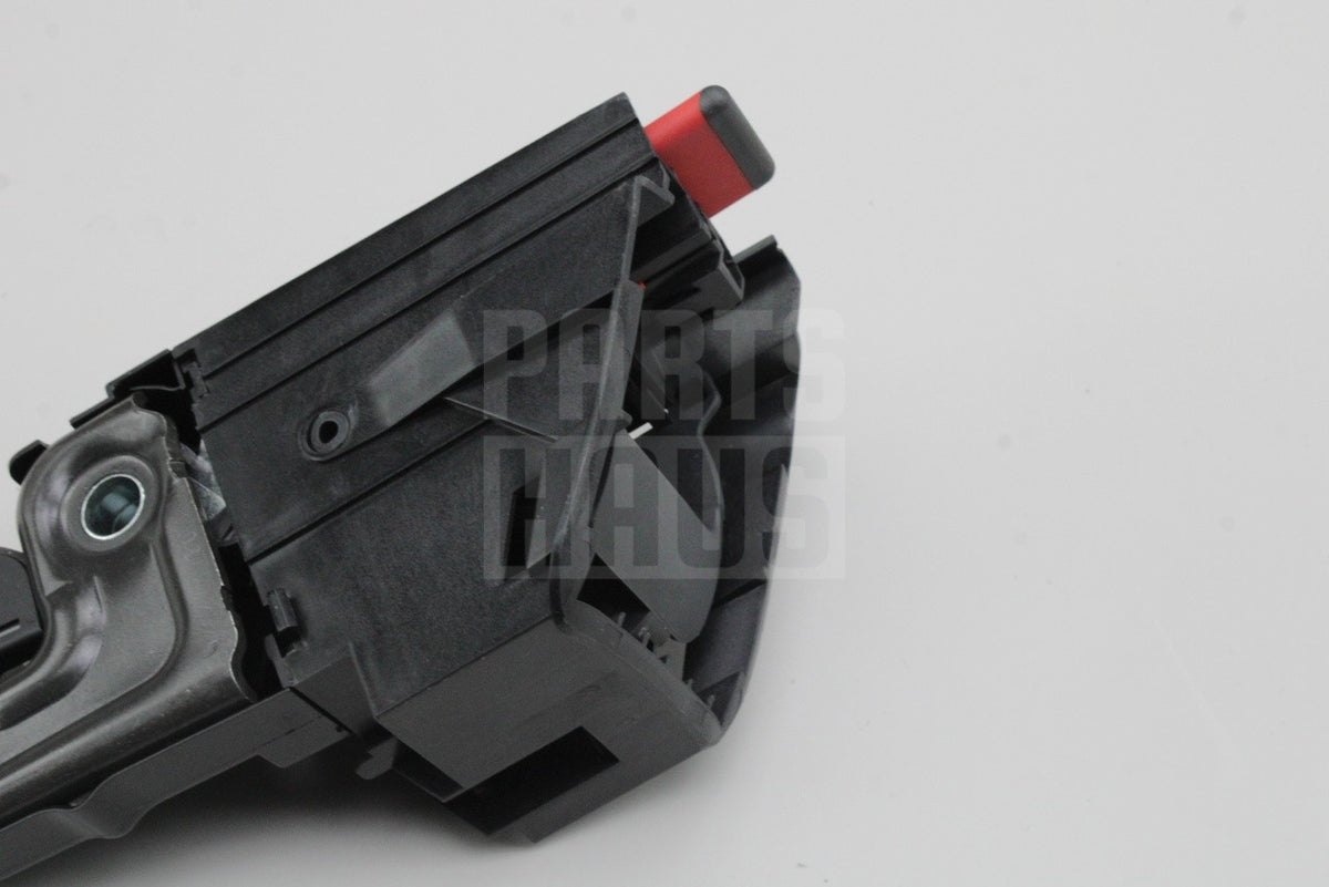Audi A4 S4 A5 S5 Q5 folding seat latch release handle (right) 8K9885682E