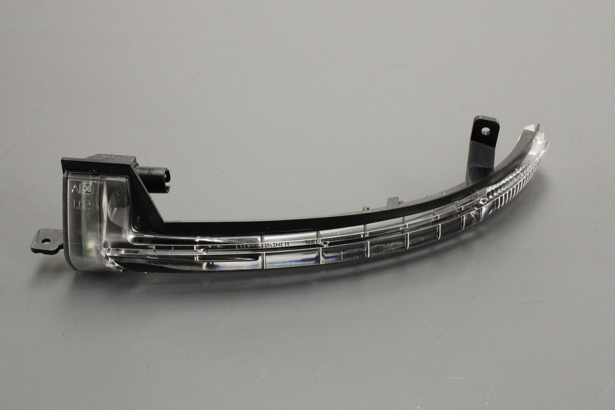 VW Touareg 2011-18 wing mirror turn signal indicator (left) 7P6949101, view 1