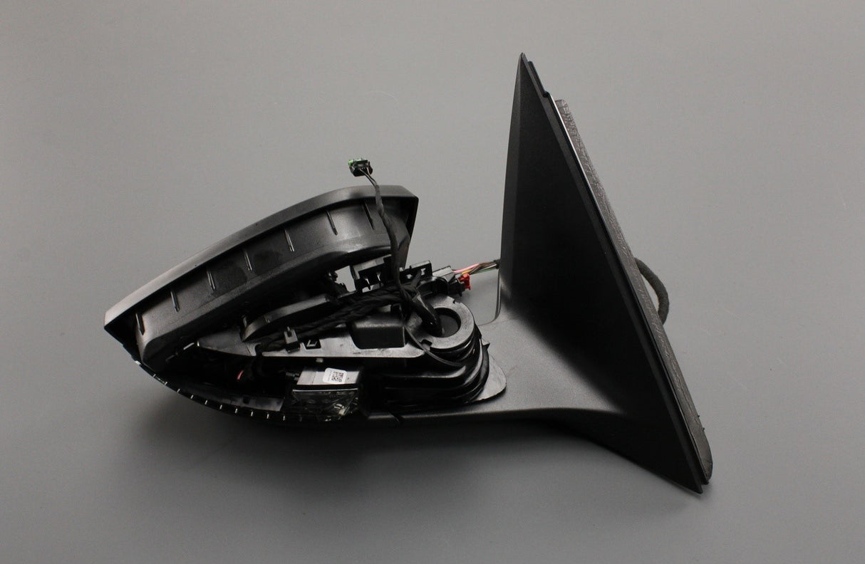 Skoda Scala Kamiq 2019-on RHD wing mirror housing (right) 658857508M