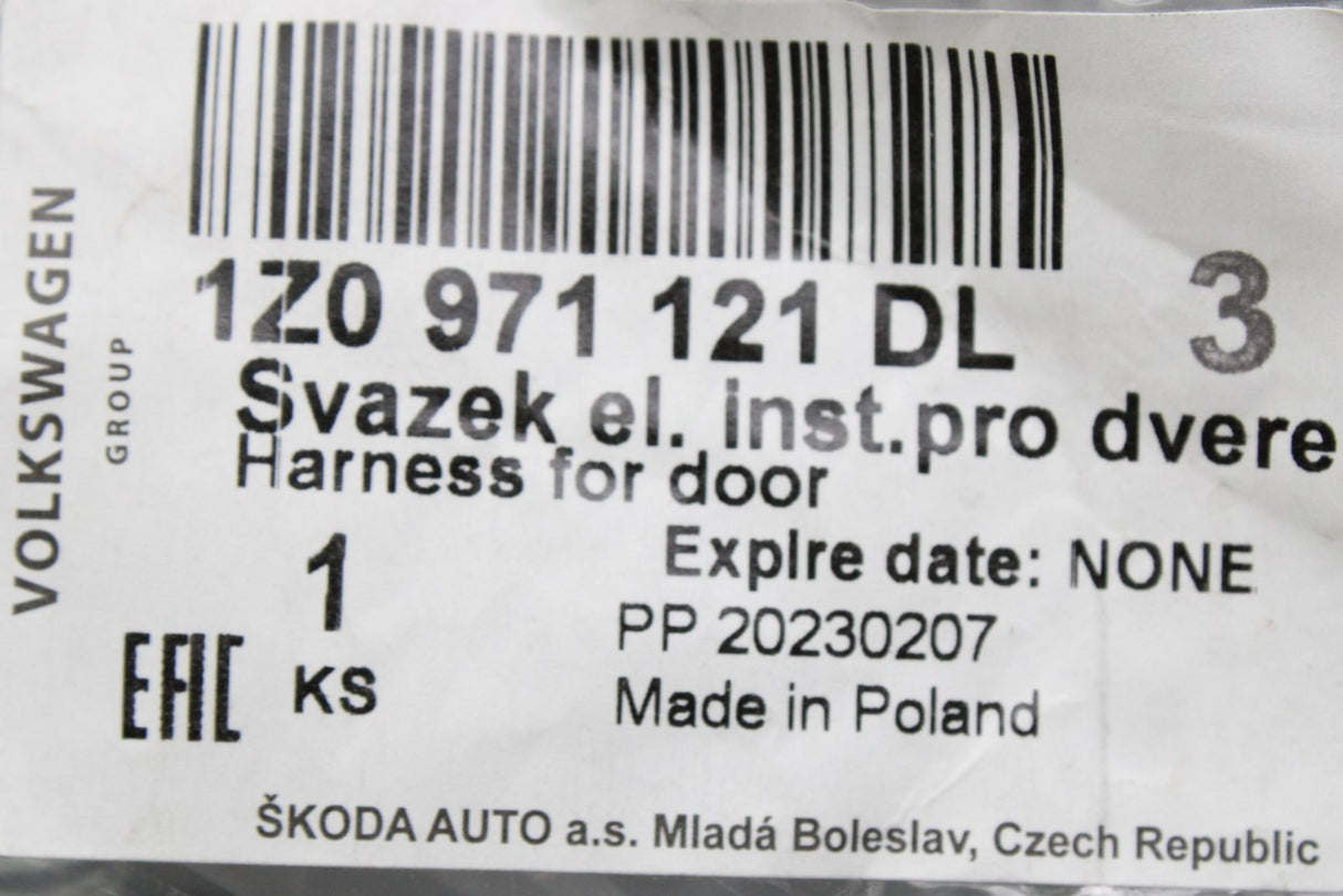 Skoda Octavia 2009-13 front door wiring harness (passenger) 1Z0971121DL