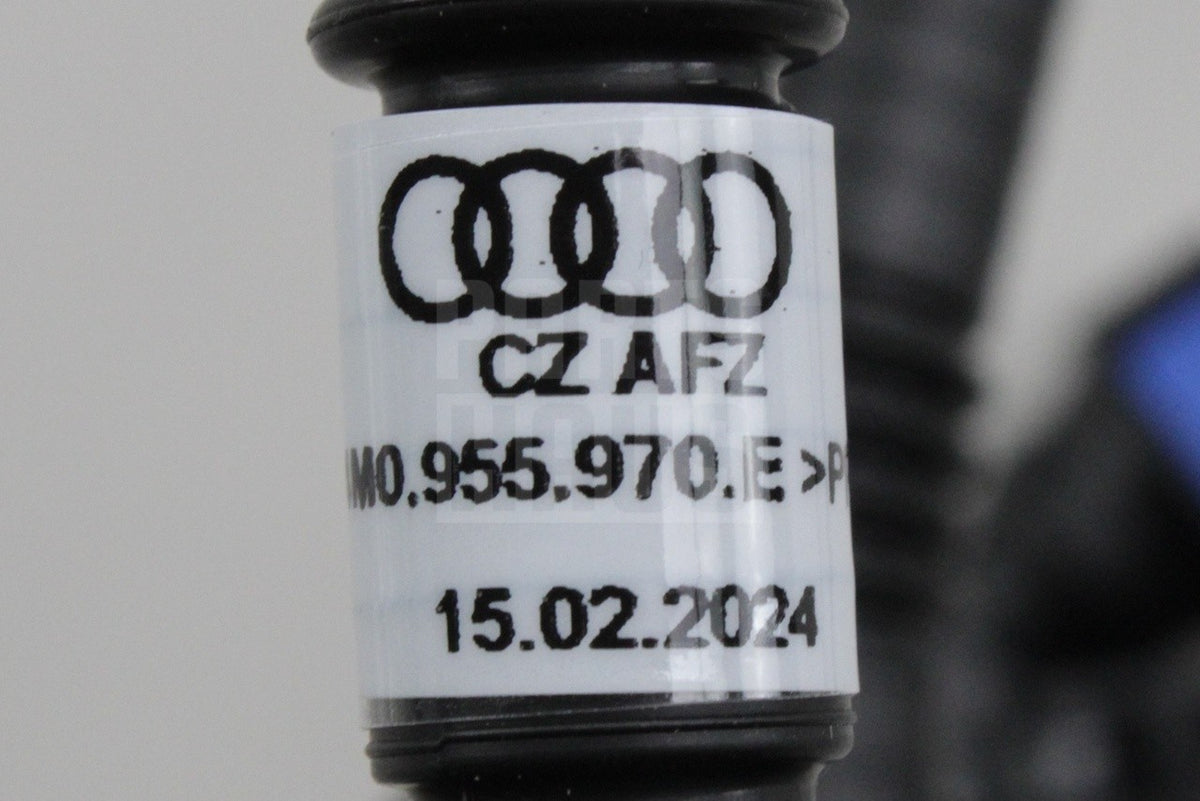 Audi Q7 2016-on headlight washer jet hose 4M0955970E