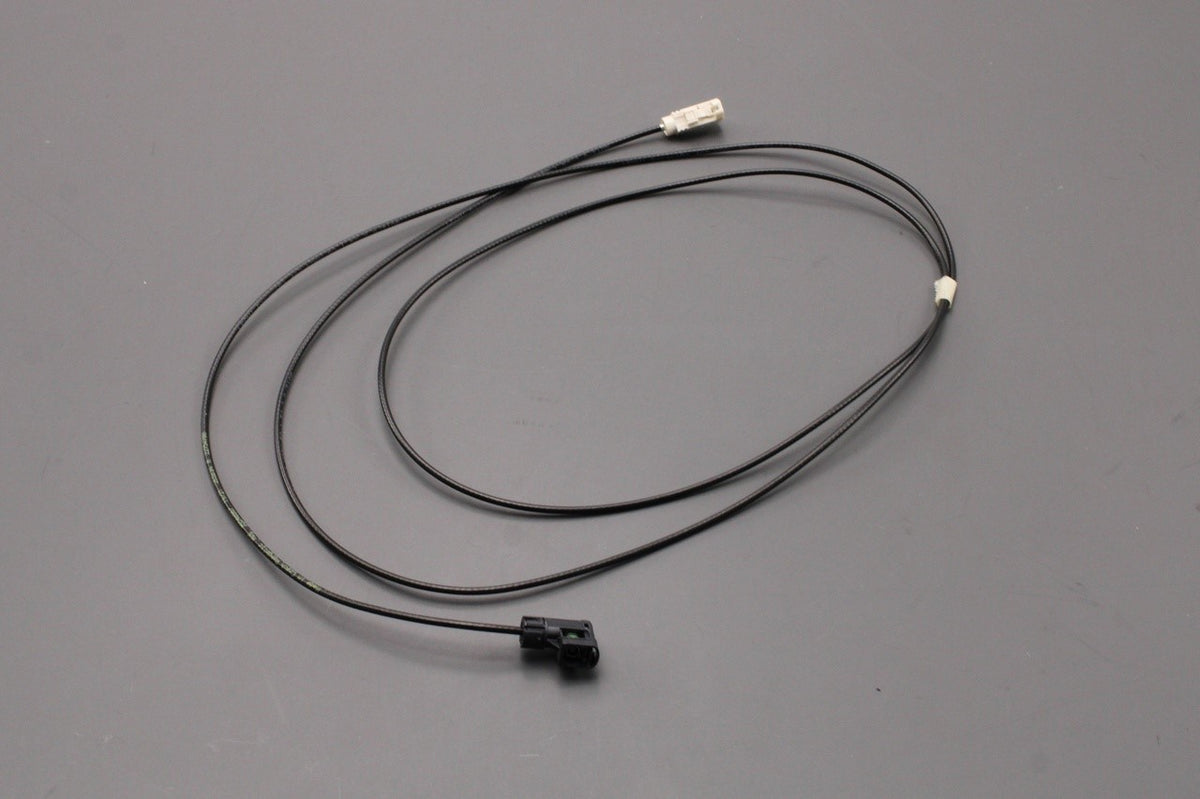 Range Rover Evoque 2019-on tailgate wiring repair harness LR125772, view 1