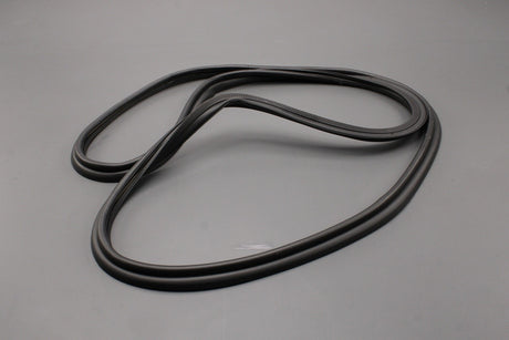 Land Rover Discovery Sport 2015-on tailgate boot lid seal LR178744