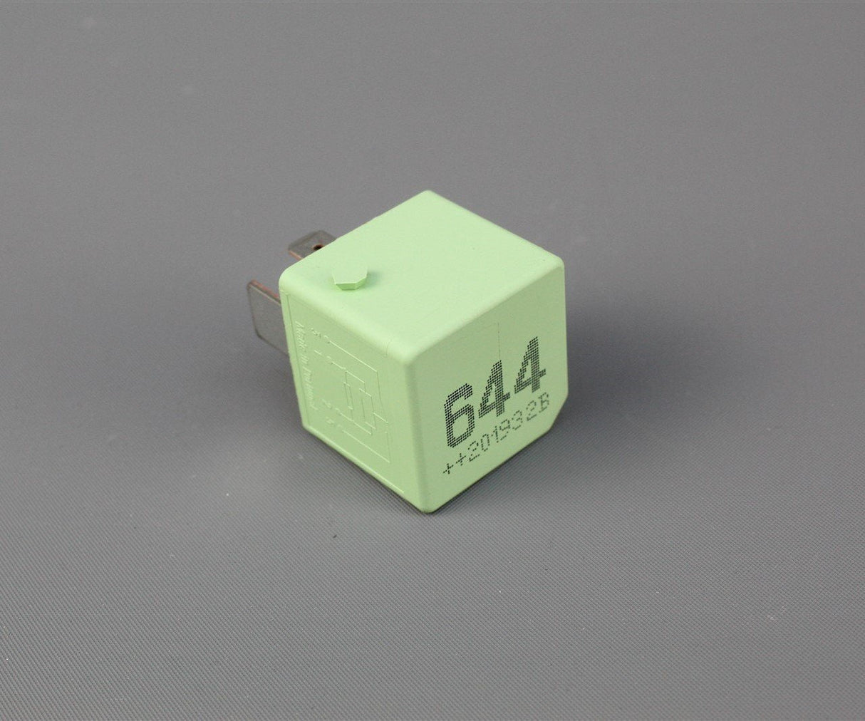 VW Audi Skoda SEAT relay no.644 4 pin 4H0951253