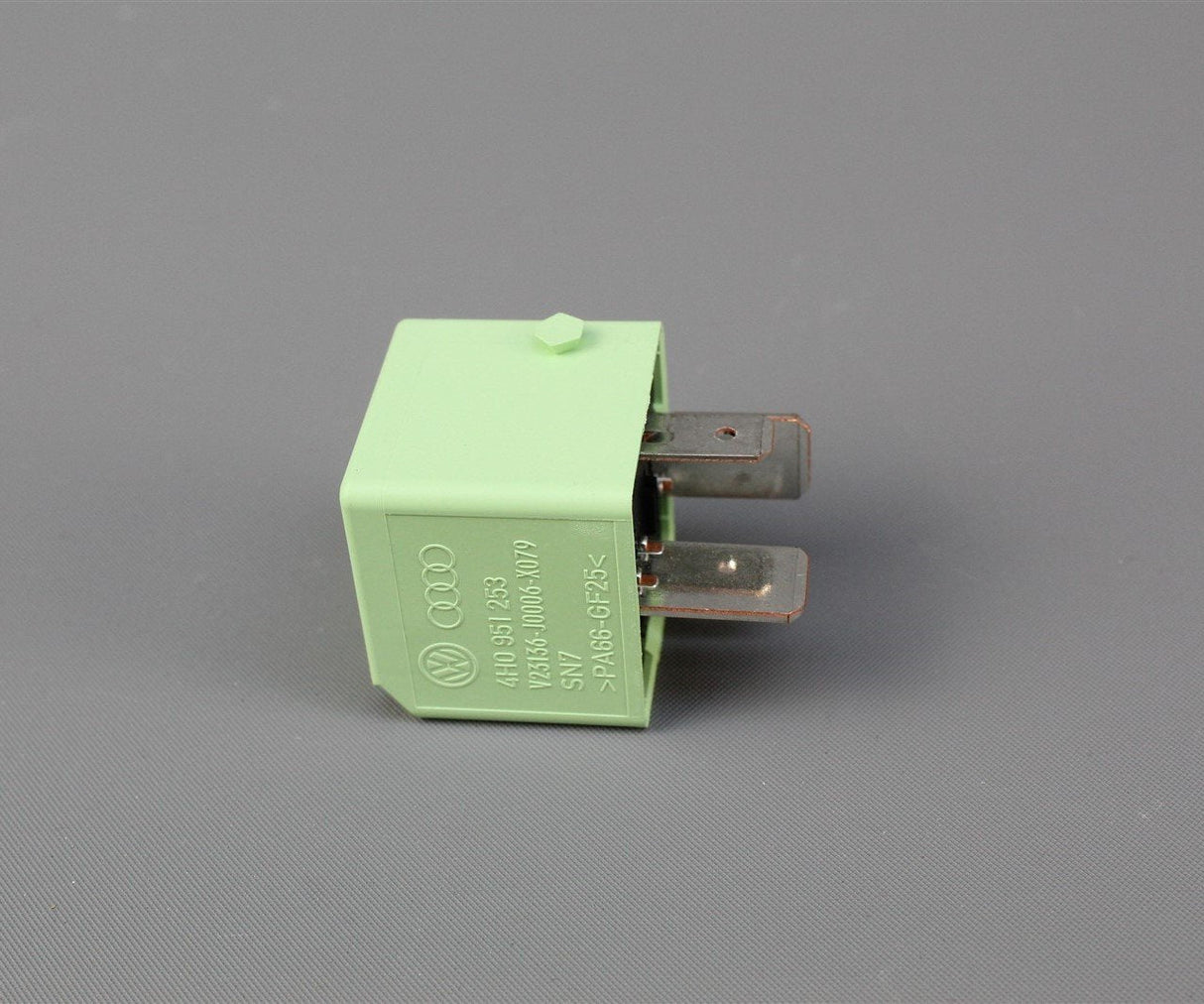 VW Audi Skoda SEAT relay no.644 4 pin 4H0951253