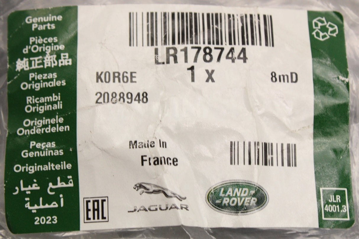 Land Rover Discovery Sport 2015-on tailgate boot lid seal LR178744