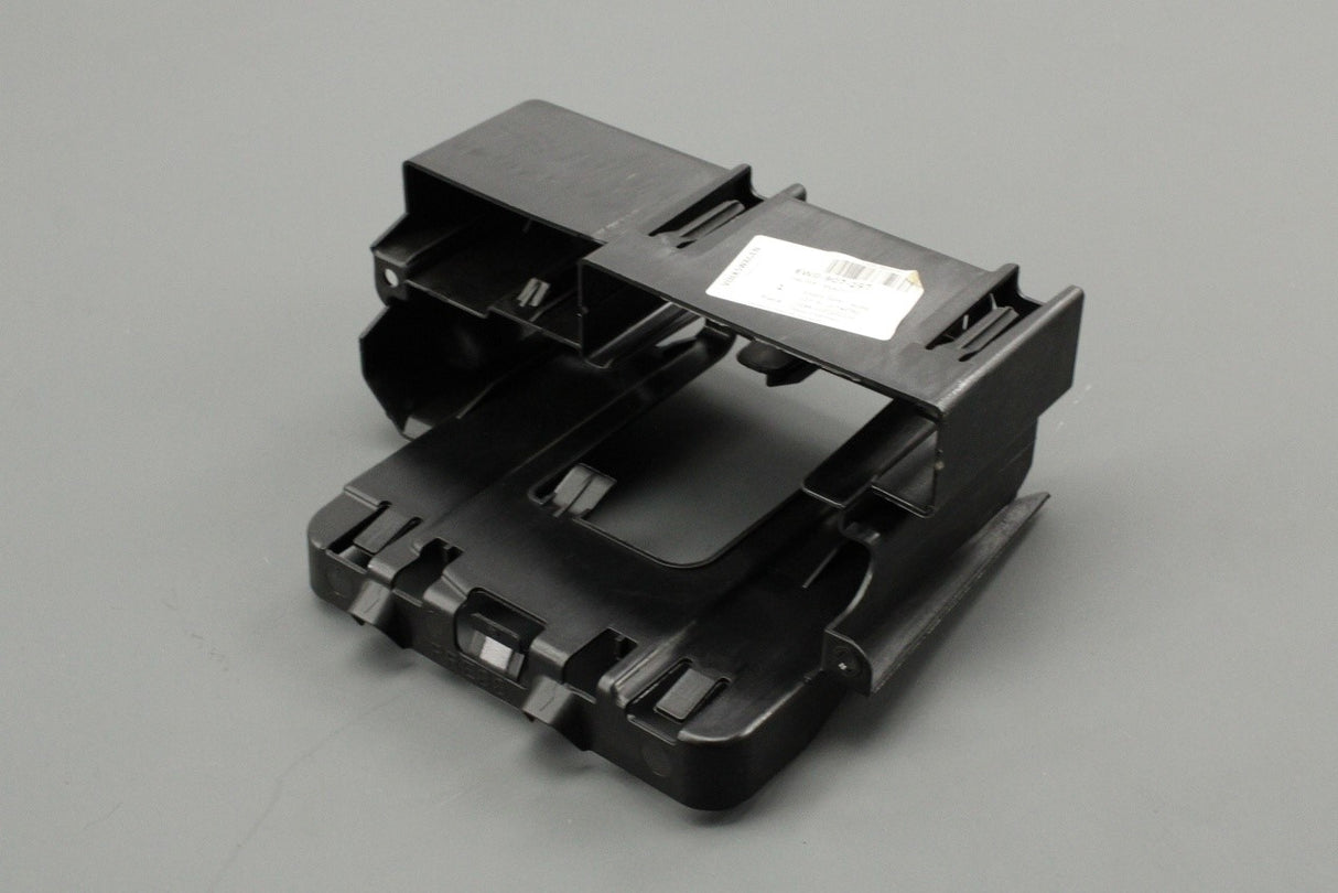 Audi A4 16-on S4 RS4 A5 17-on S5 RS5 control unit bracket 8W0907297