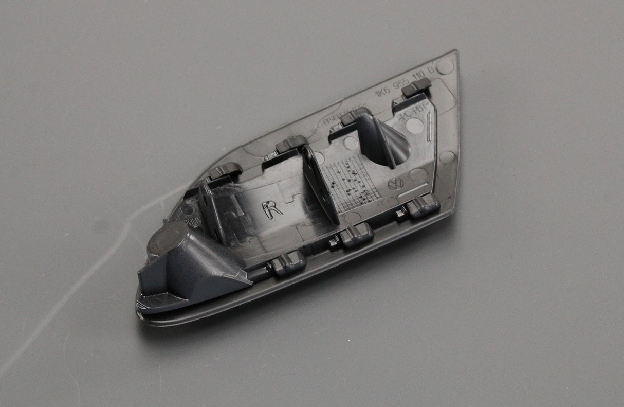 Golf R32 MK5 2005-2008 headlight washer cover cap (right) 1K6955110B GRU
