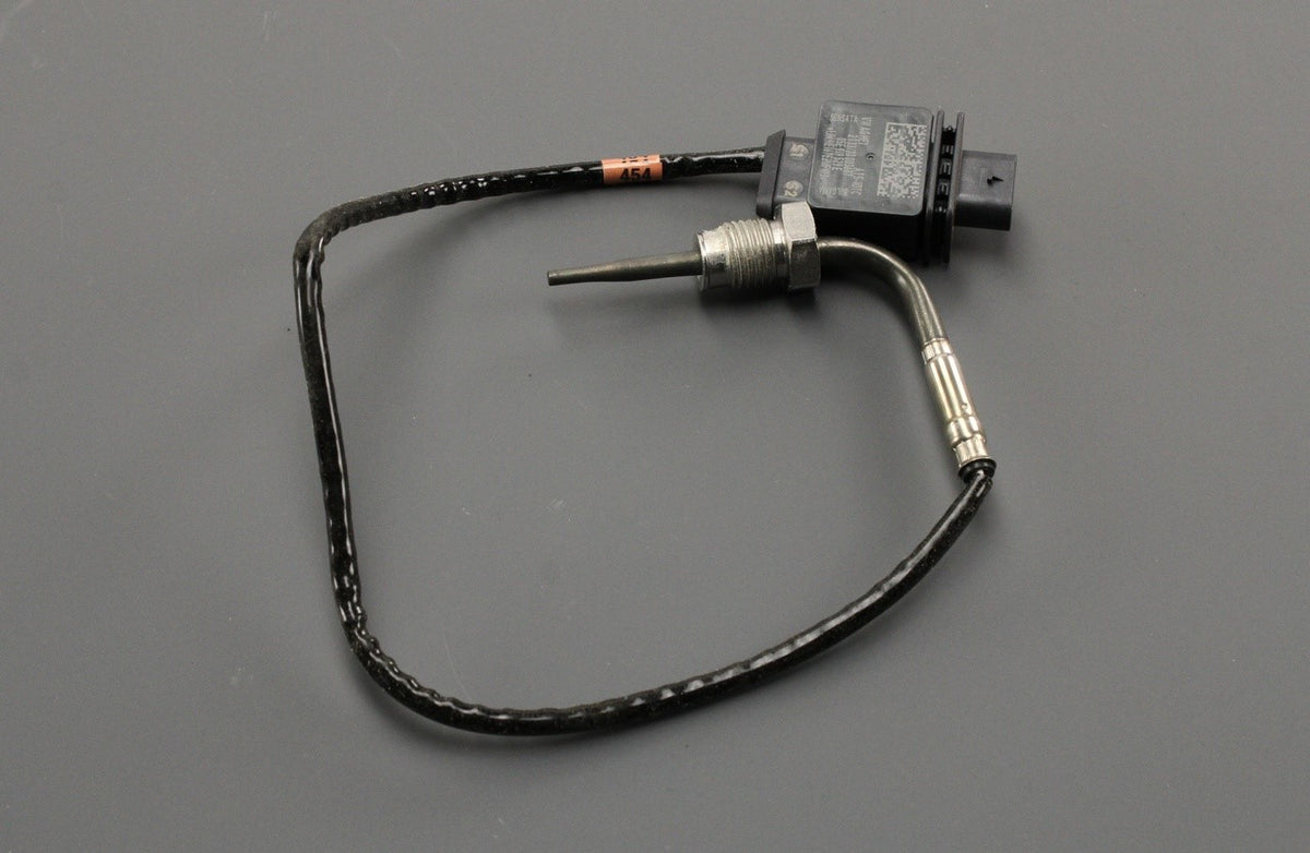 VW Audi Skoda SEAT exhaust gas temperature sender (1.5 eTSI) 05E919529E, view 1
