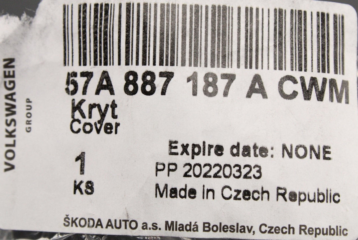 Skoda Karoq 2018-on ISOFIX cover 57A887187A CWM