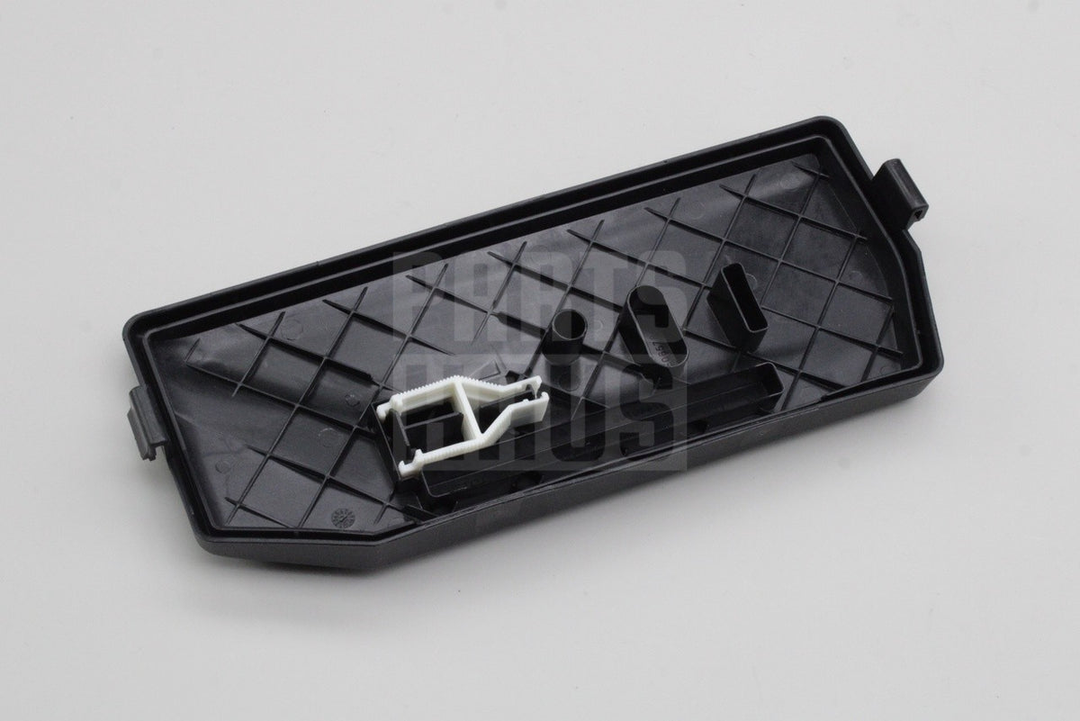 VW Polo AW Audi A1 Skoda Fabia SEAT Ibiza fuse box cover lid 2Q0937132A