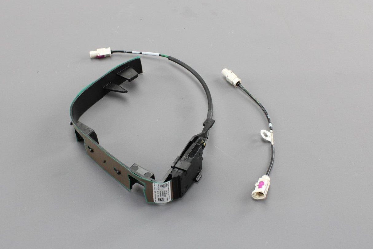 VW Caddy 2011-21 Aerial module AM/FM RHD drivers mirror 2K5035526Q