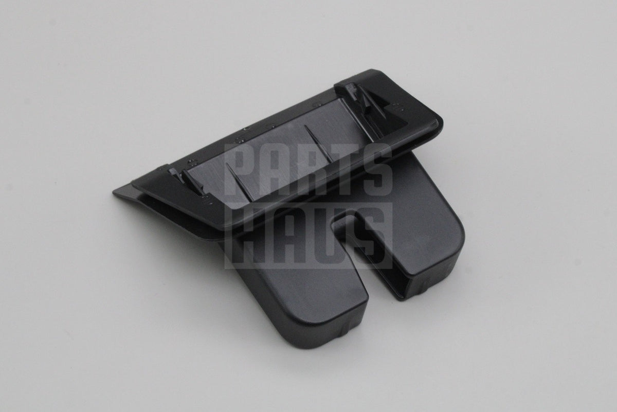 Audi A3 S3 RS3 8V Sportback 2013-2020 boot lid lock cover trim 8V4827520
