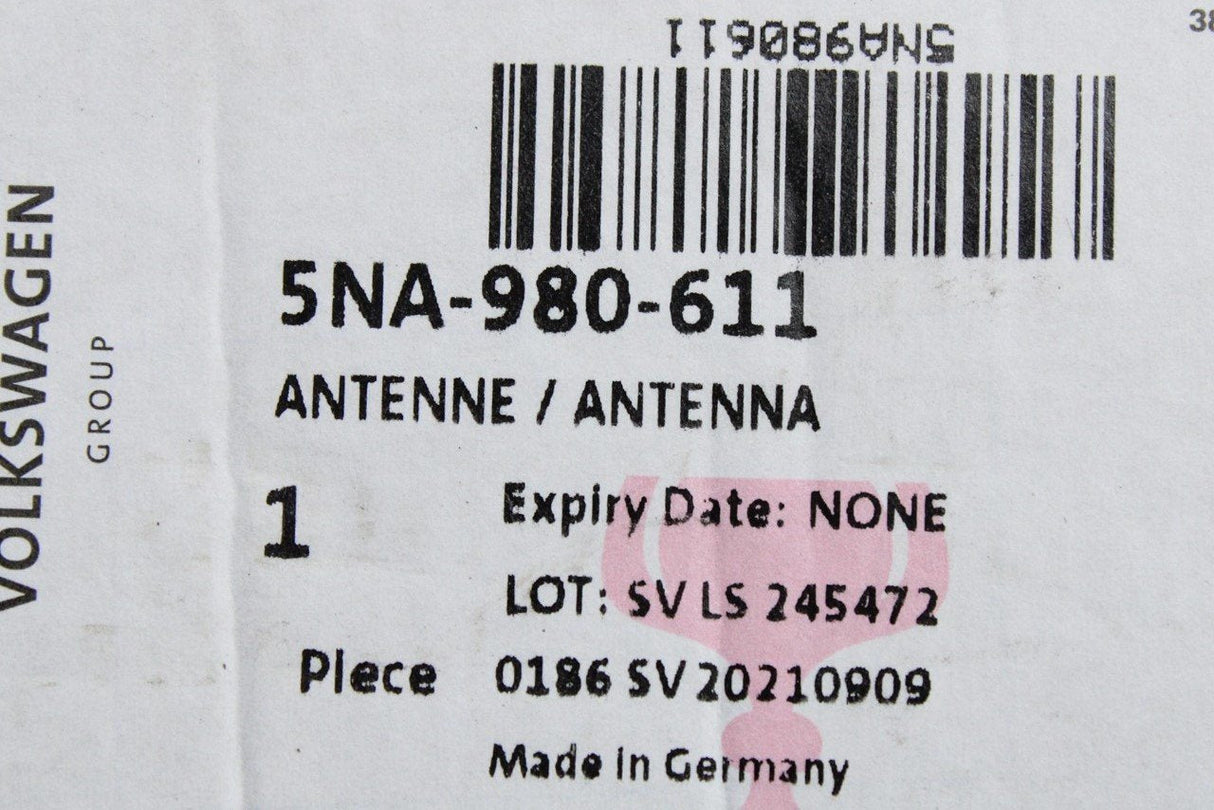 VW Golf MK8 Skoda SEAT coupling antenna wireless charger 5NA980611