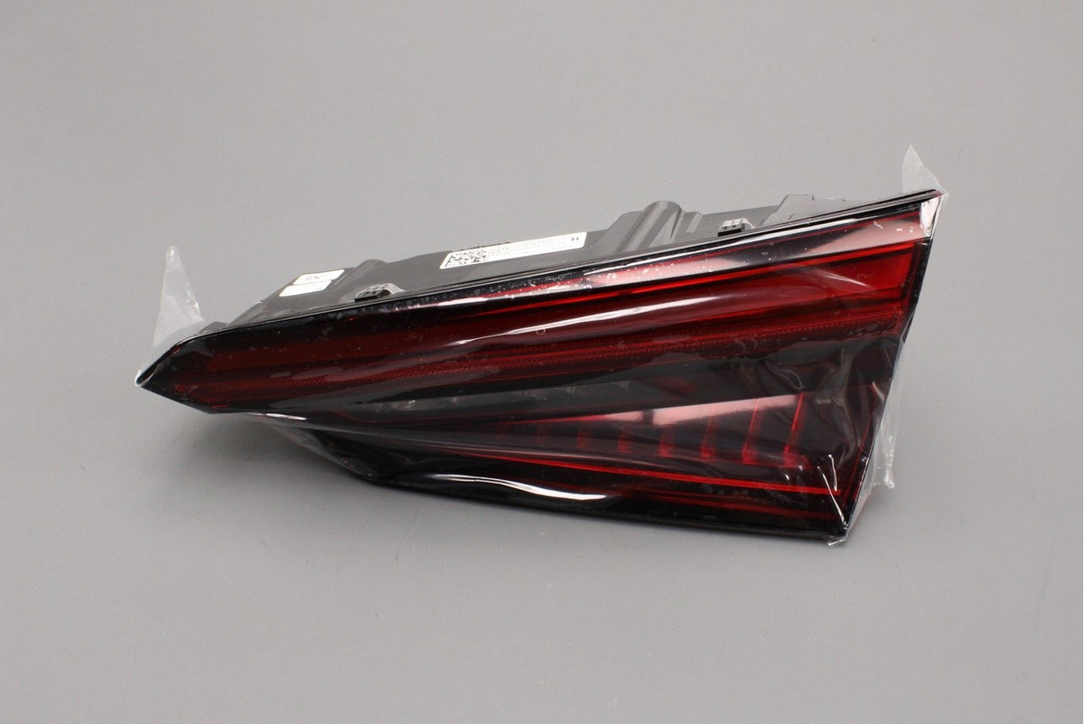 Audi A5 S5 2017-on inner LED tail light (right) 8W6945094L, view 1