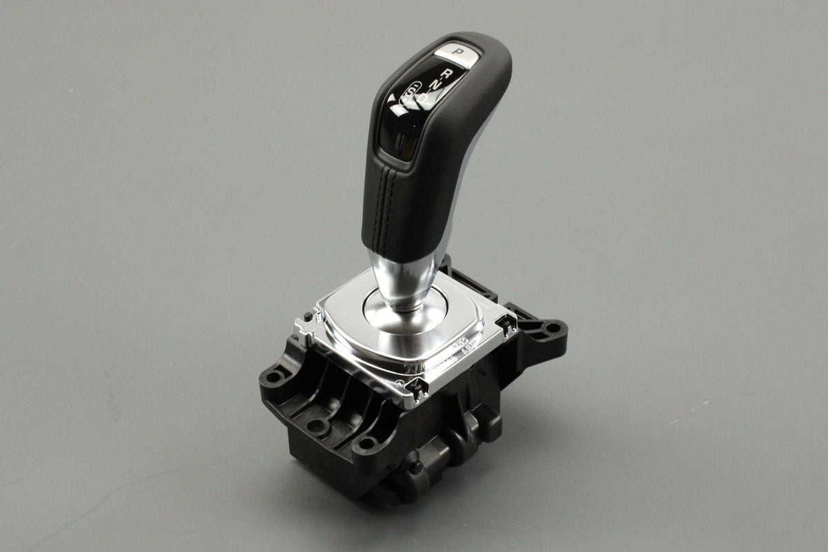 Range Rover Sport 14-22 transfer shift control module (8 speed) LR108936, view 1