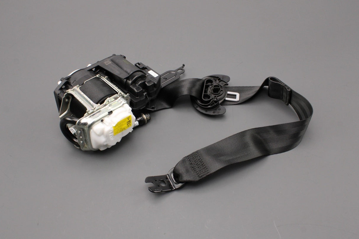 Audi A3 RS3 2020-on three point seat belt (front right) 8Y0857706H 041
