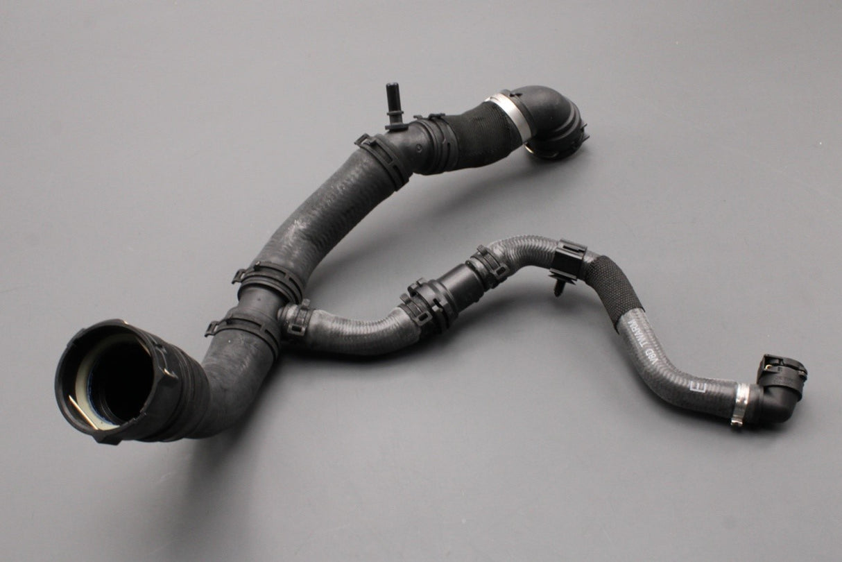 Range Rover 2013-2022 4.4L V8 upper coolant radiator hose LR113134