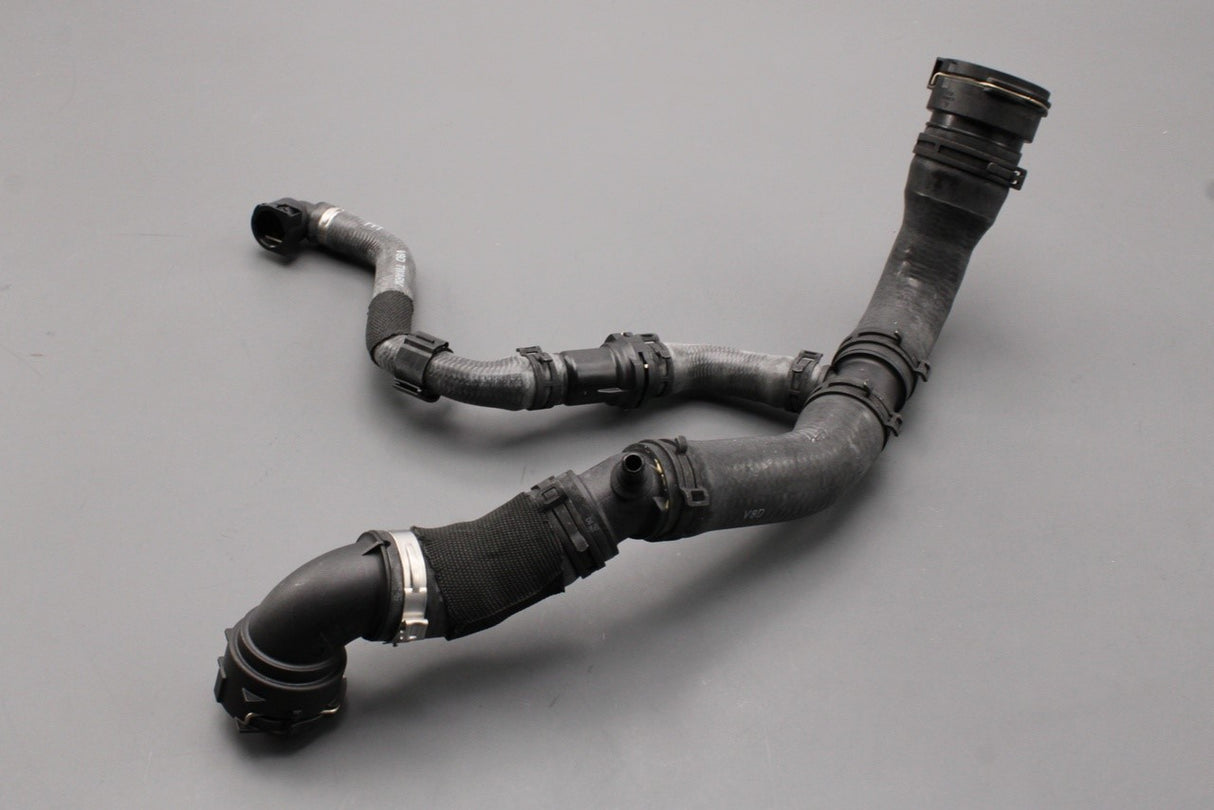 Range Rover 2013-2022 4.4L V8 upper coolant radiator hose LR113134