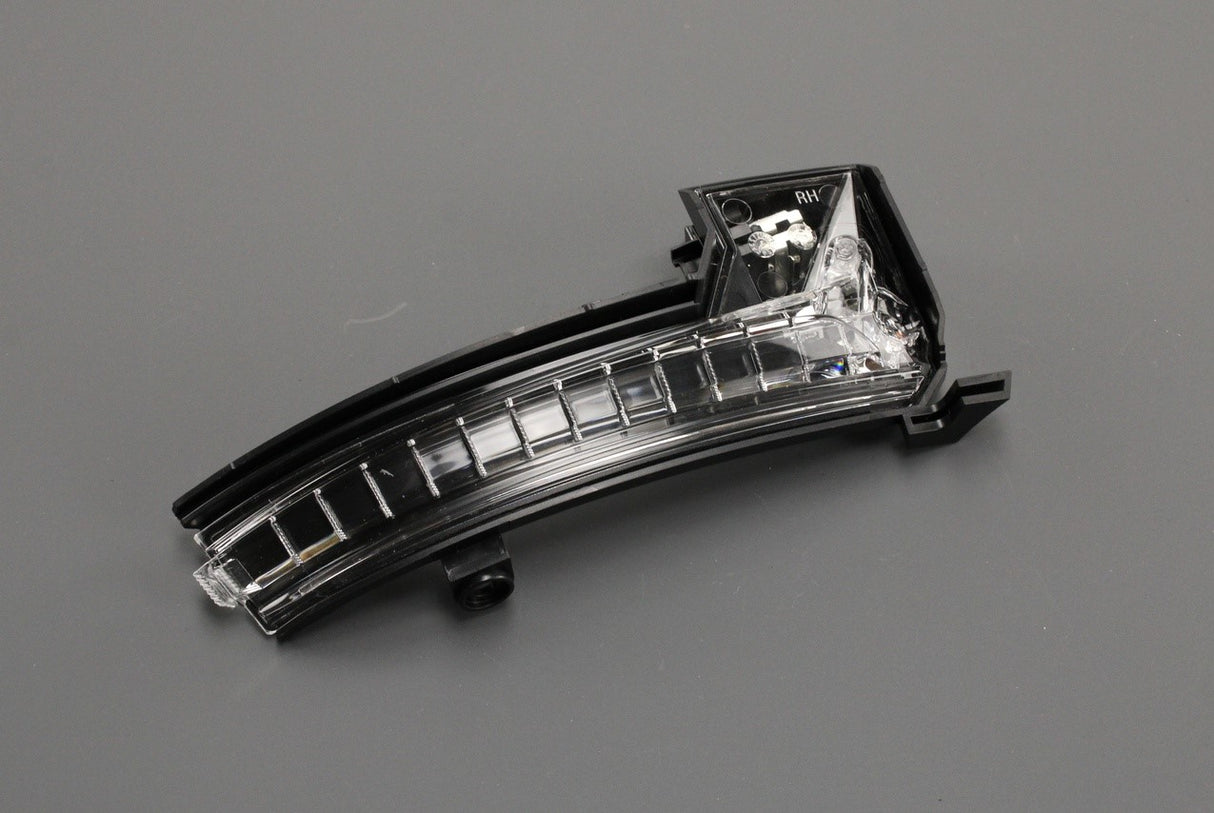 Skoda Kamiq Scala 2019-on wing mirror indicator repeater right 654949102