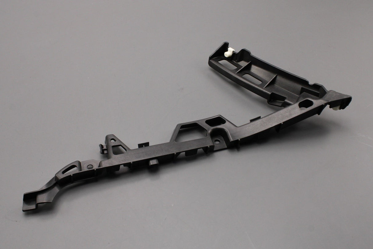 Range Rover Sport 2010-2013 rear bumper mounting bracket (left) LR015111