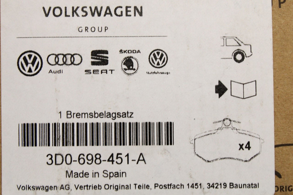 VW Phaeton 2002-16 brake pads set (rear) 3D0698451A