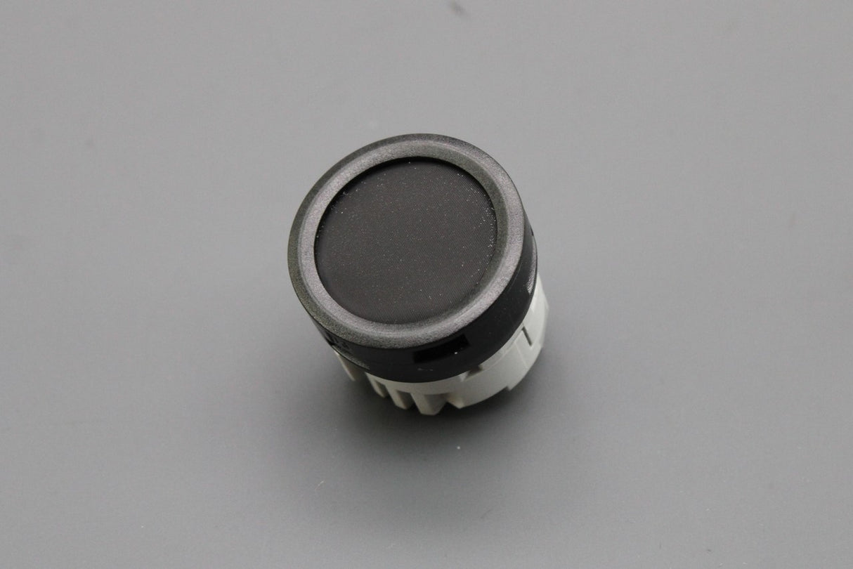 Audi A1 A3 A4 A5 A6 Q2 Q3 Q5 interior microphone (left) 4M1035711A 4PK