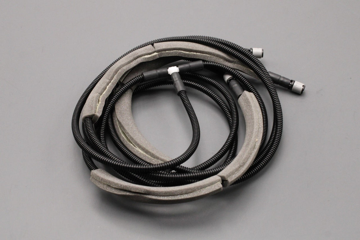 Land Rover Discovery Sport 2015-on RHD windscreen washer hose LR127341