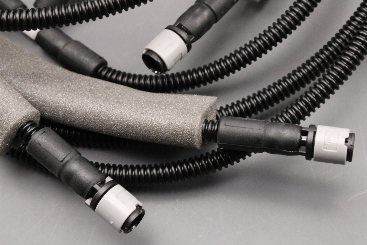 Land Rover Discovery Sport 2015-on RHD windscreen washer hose LR127341