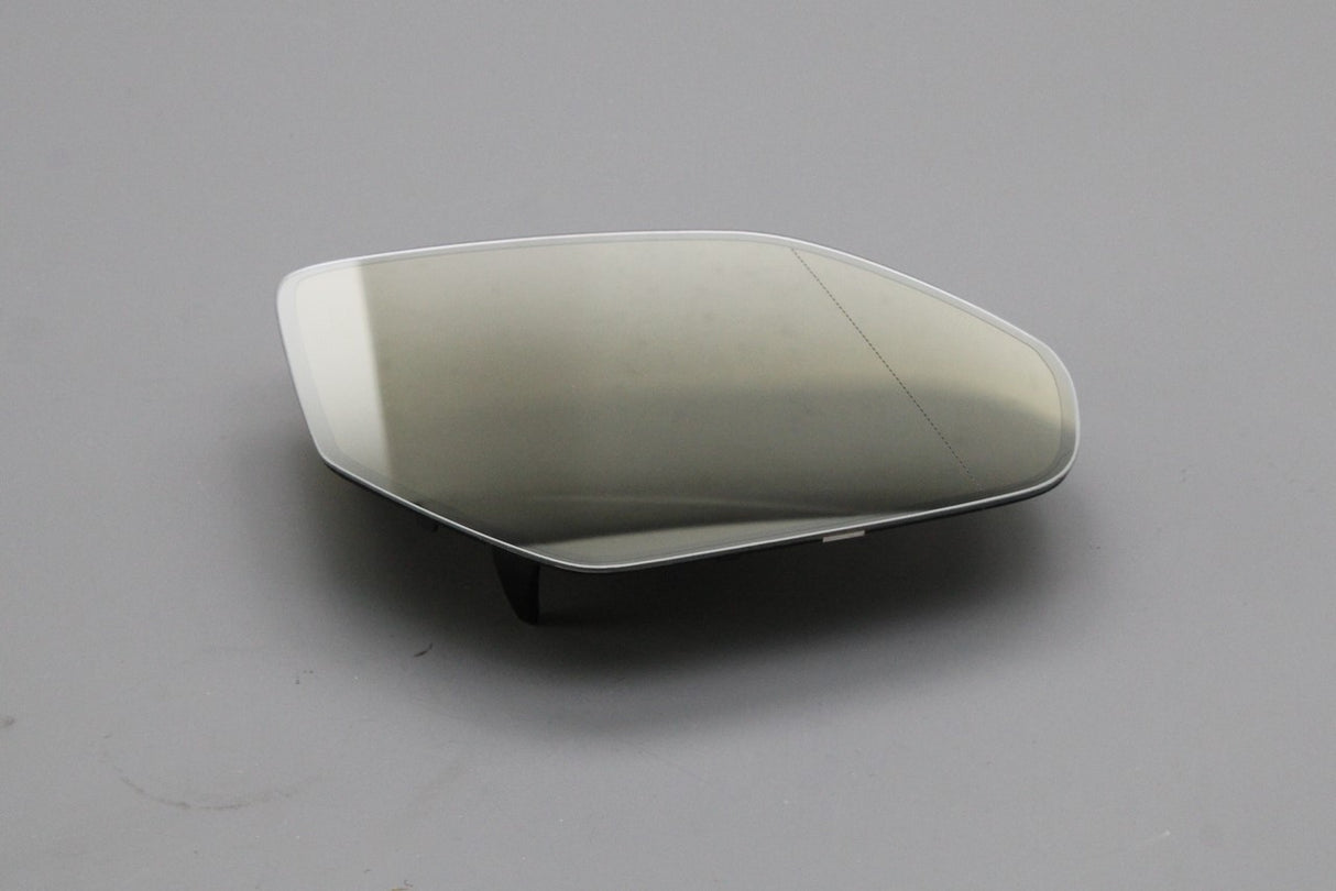 Audi Q8 RSQ8 19-on right wing mirror glass (auto anti-dazzle) 4M8857536N