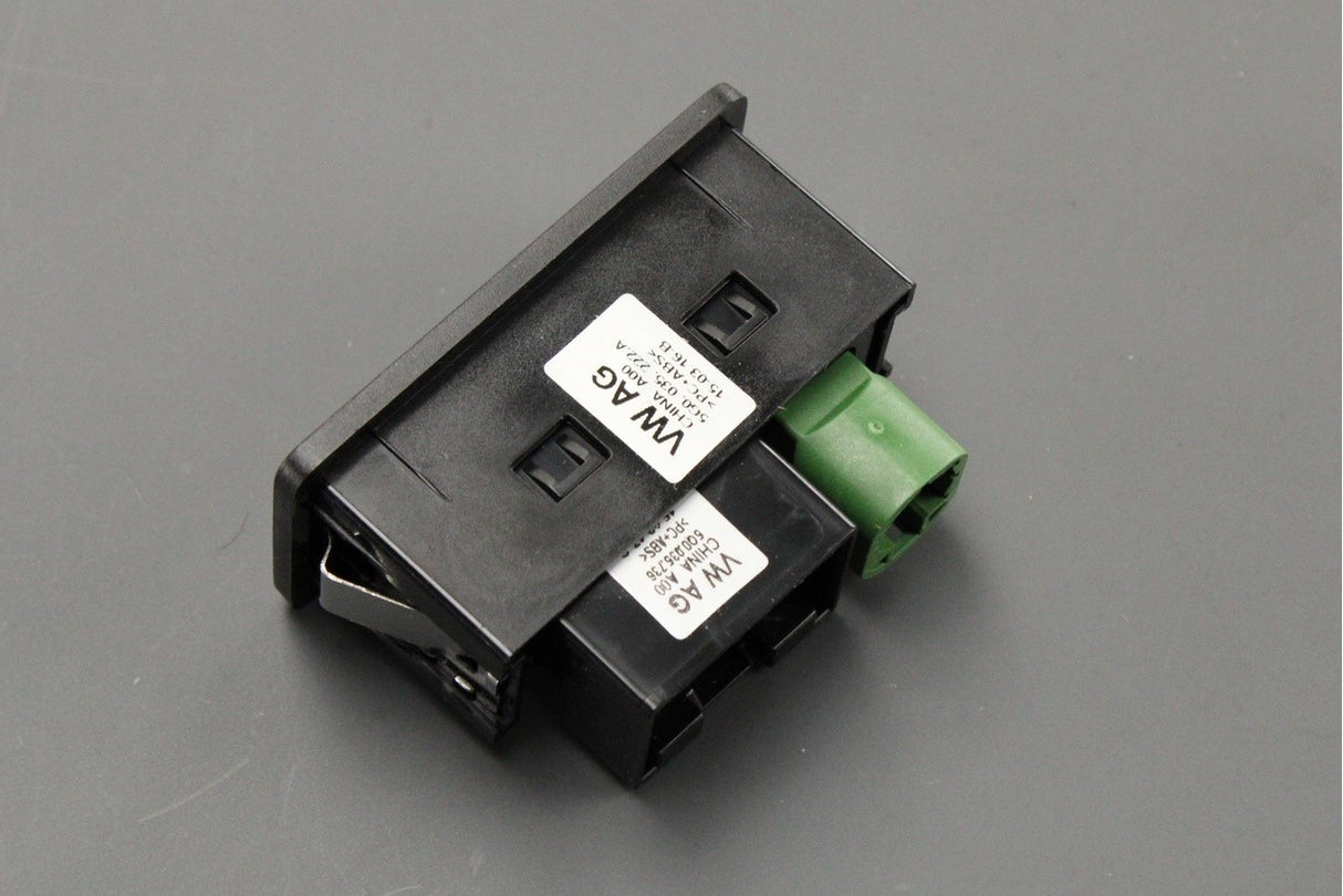 VW Golf MK7 2013-17 "media in" external audio connection 5G0035222A