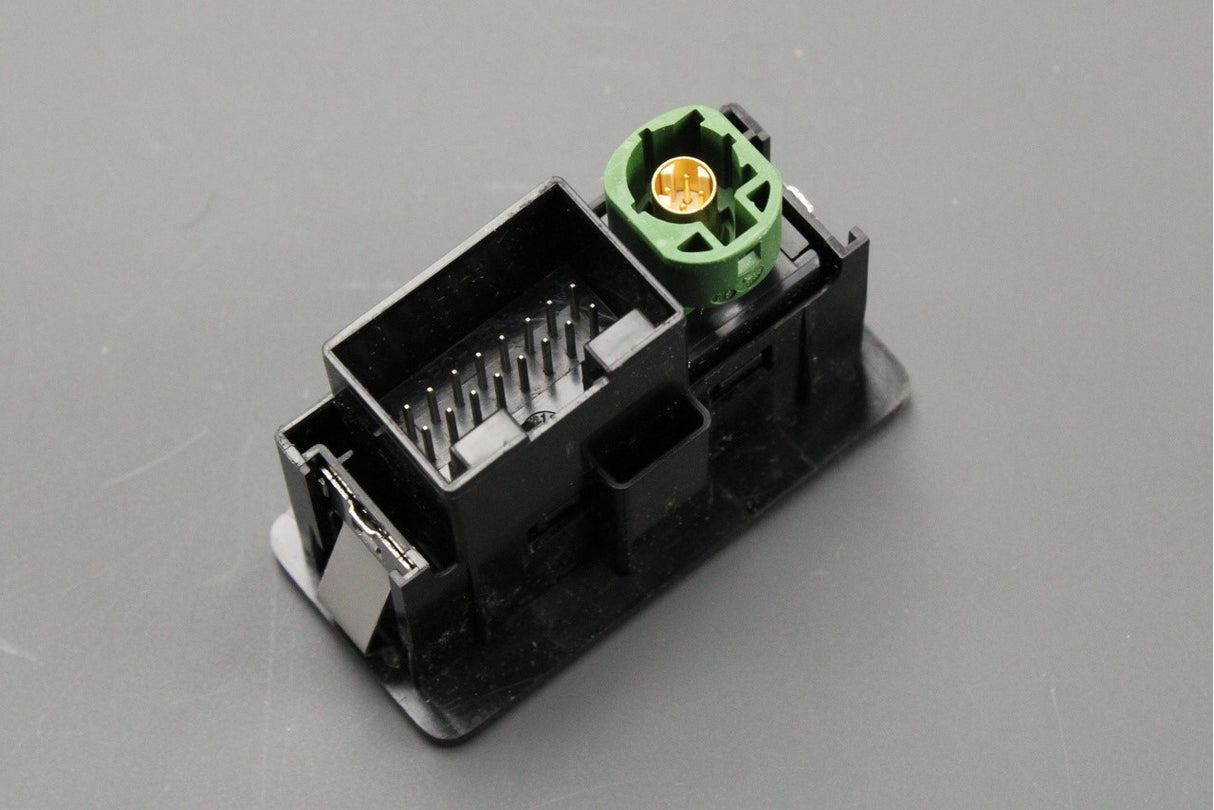 VW Golf MK7 2013-17 "media in" external audio connection 5G0035222A