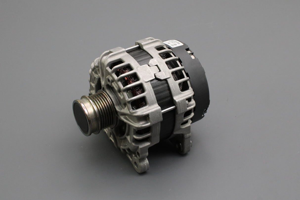VW Golf Skoda SEAT 1.0 1.2 1.4 1.5 TSI alternator (180A) 04E903015RX