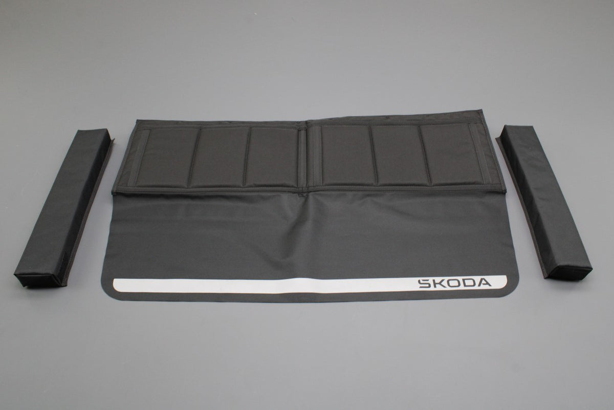 Skoda Karoq Kodiaq Octavia Superb rear bumper protector mat 3P0071336, view 1