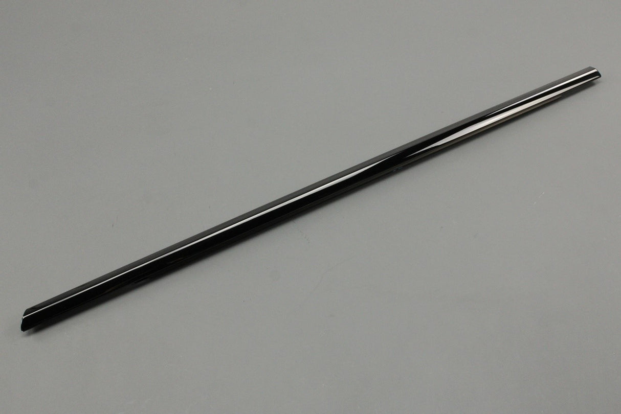 Land Rover Discovery Sport 15- door frame moulding (upper left) LR058480