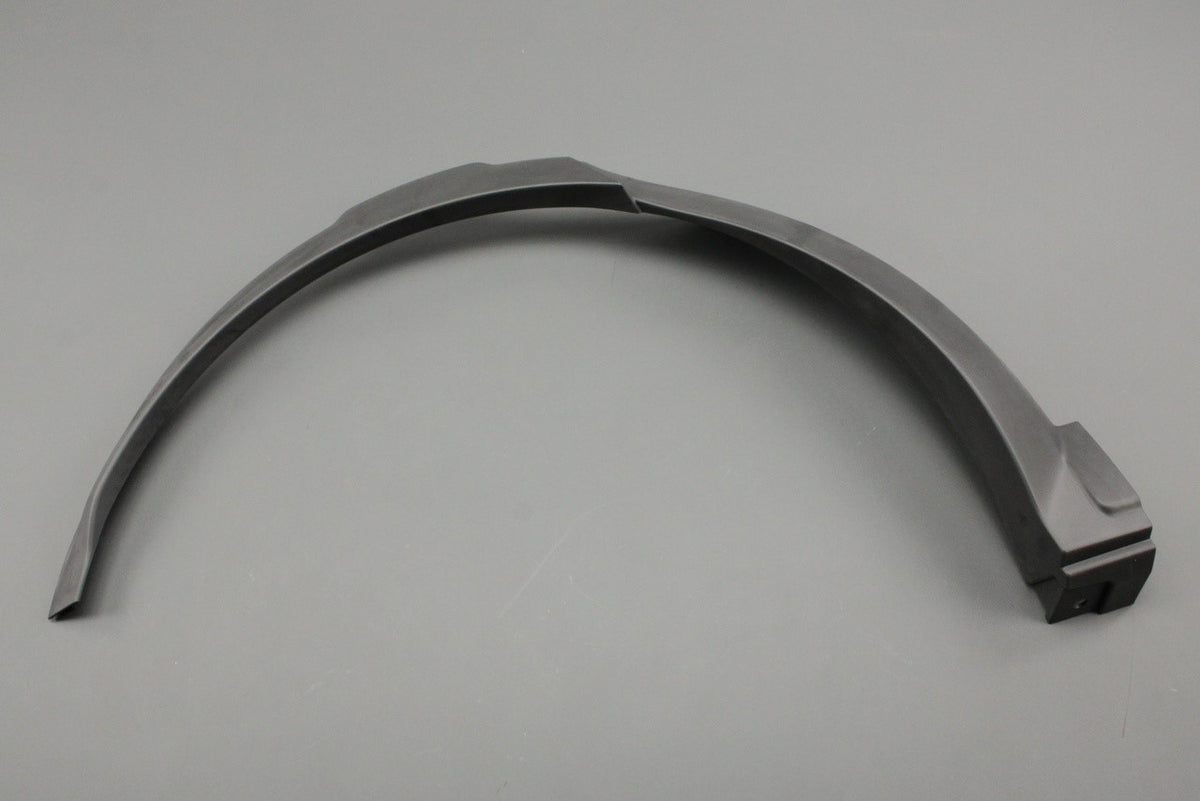 Land Rover Discovery 5 2017-on wheel arch moulding (rear right) LR138492, view 1