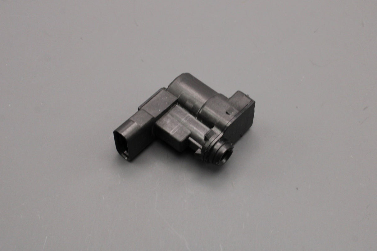 Land Rover Range Rover fuel filler flap lock actuator LR162751