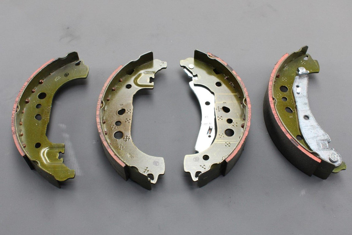 VW Polo AW Audi A1 Skoda SEAT 18-on brake shoes set (rear) 2Q0698525G