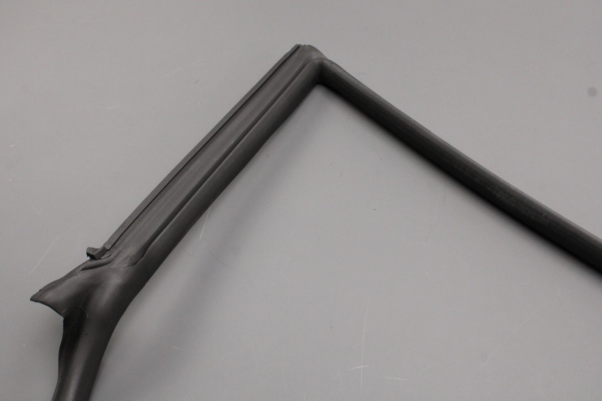 Audi A5 S5 RS5 Sportback 17-on inner door seal (front right) 8W8831708A