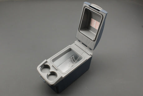 Toyota 12V slim-line cool box (7.5 litre) PZ006-06001